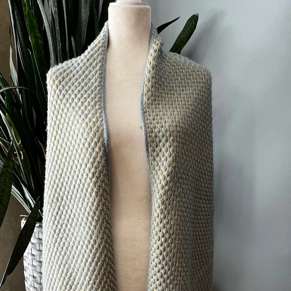 VERLOOP WARM SCARF - Picture 2 of 7